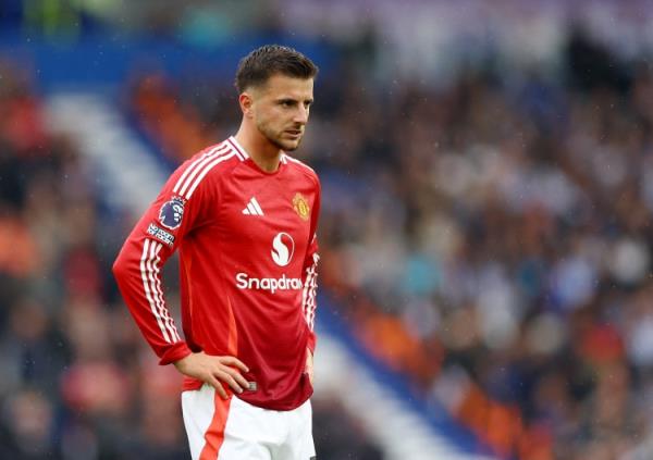 曼聯(lián)最水7號(hào)??芒特6420萬(wàn)加盟1年半1球1助，首發(fā)踢13分鐘又傷了